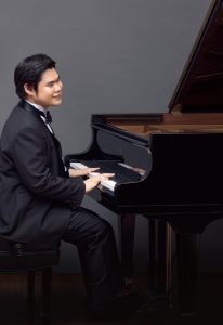 (C)Yuji Hori